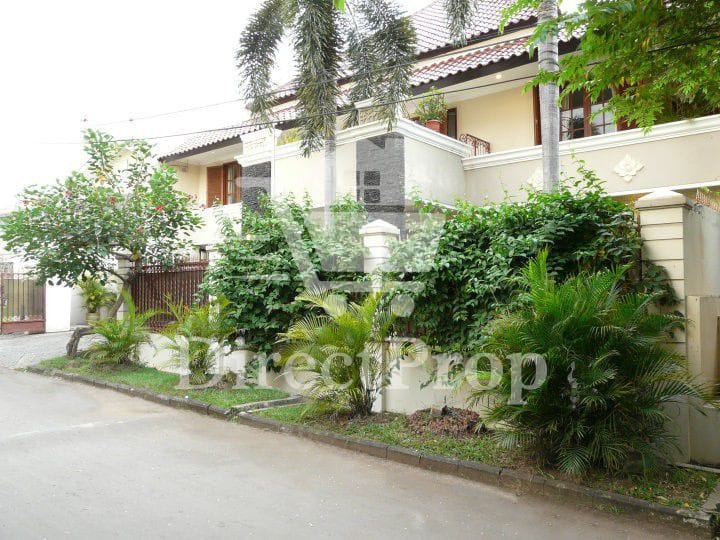 Jual Rumah Besar Bintaro Sektor 9