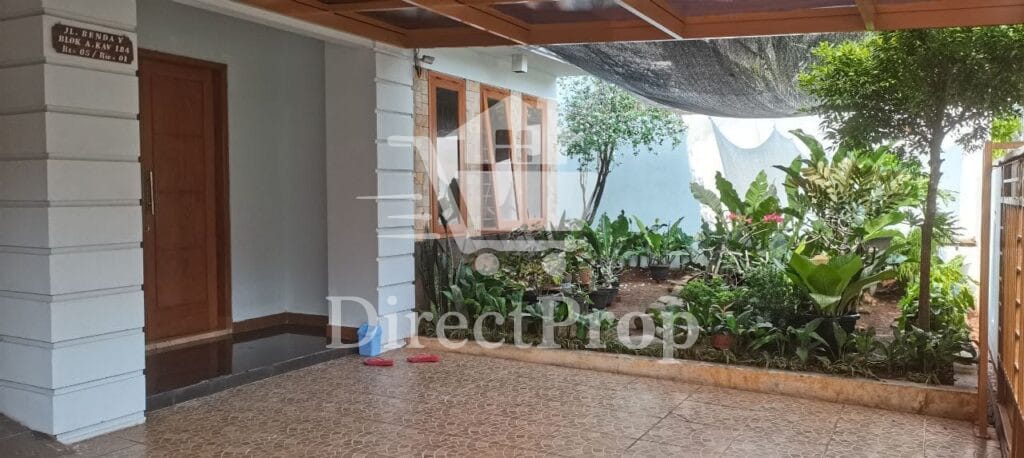 Dijual rumah jagakarsa