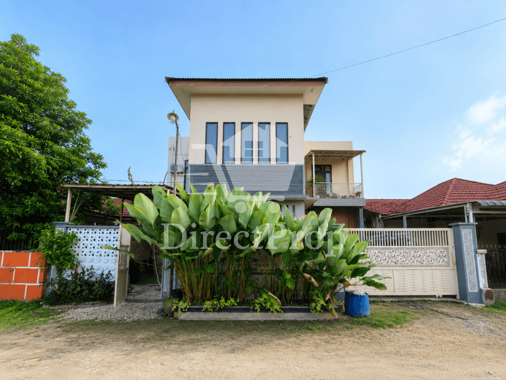 dijual rumah nyaman furnished di pekanbaru