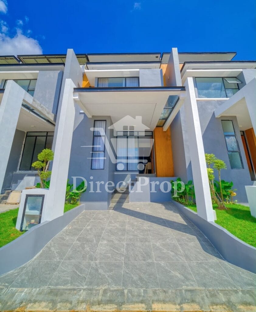 Dijual rumah baru modern golf view di batam