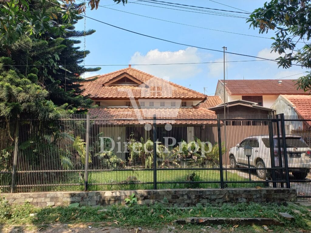 dijual rumah classic di bogor