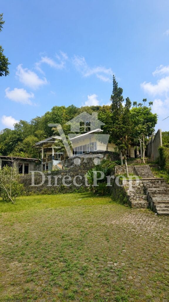 Dijual villa di Cipanas
