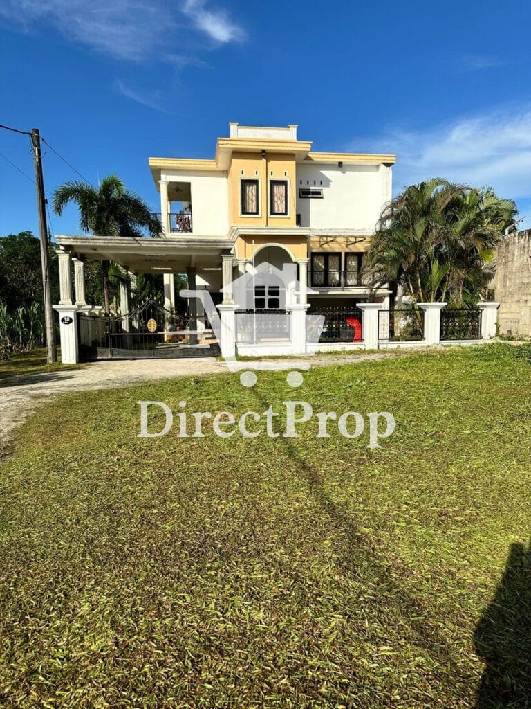Dijual rumah villa di Belitung