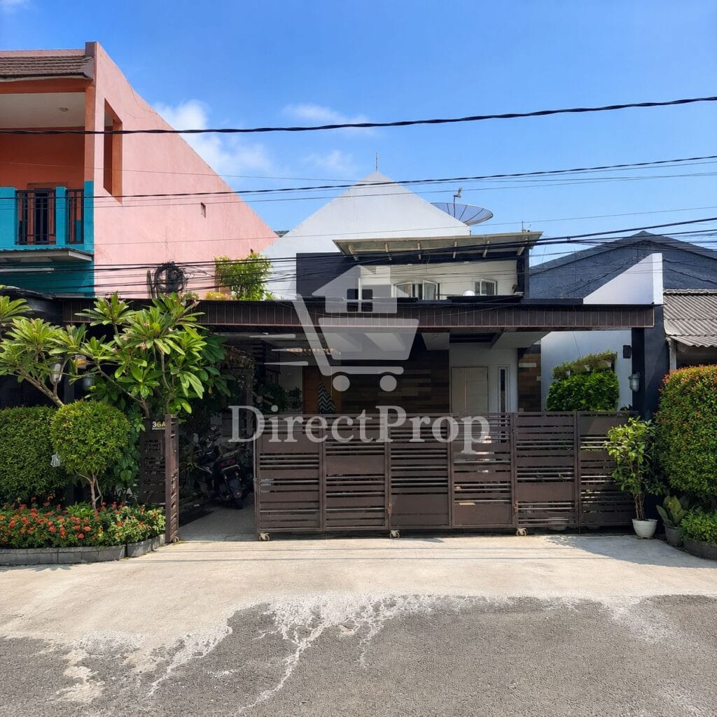Dijual rumah di Jakarta Timur